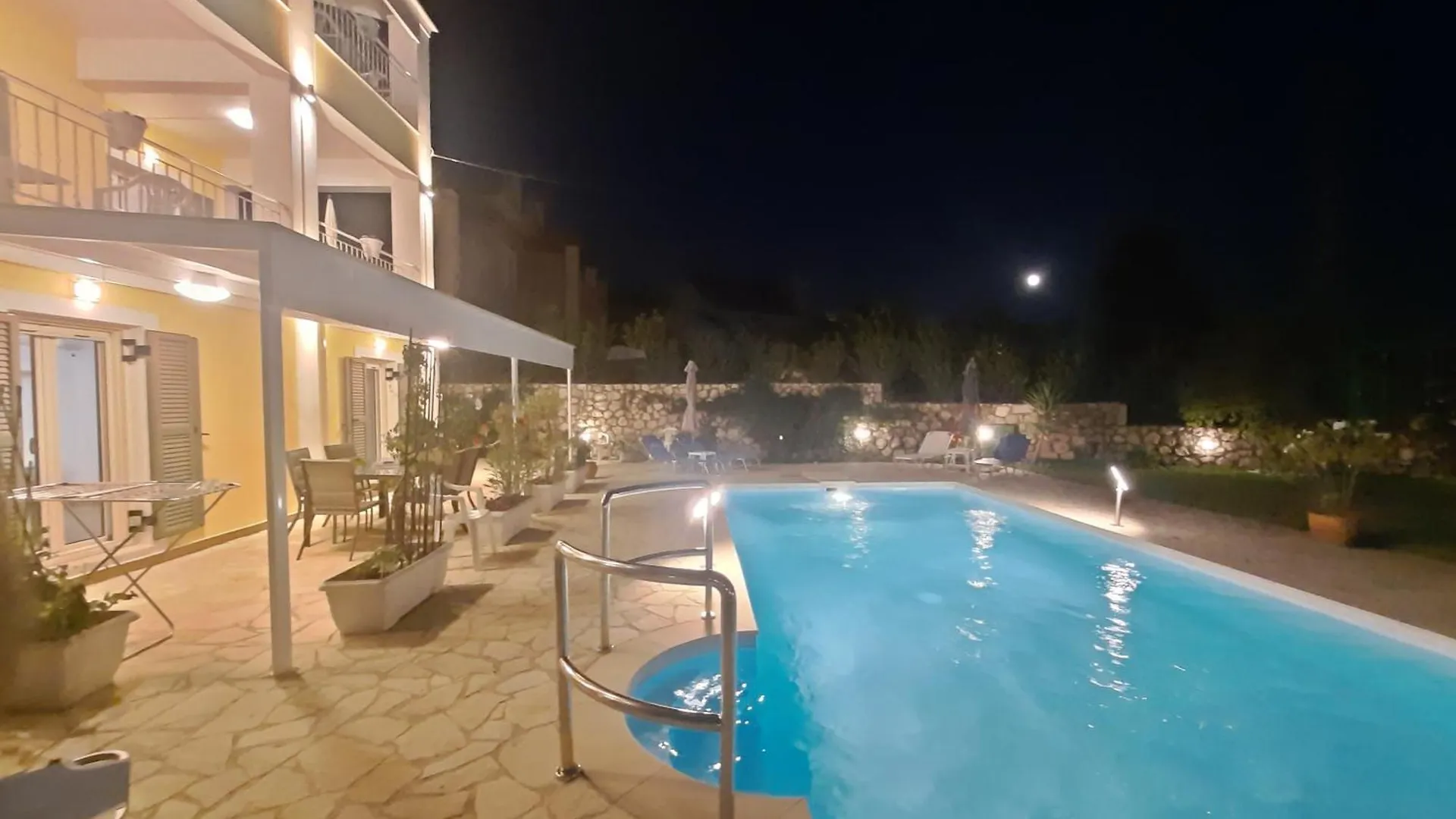 Villa Ela Ferienappartements Metaxáta 0*,  Görögország