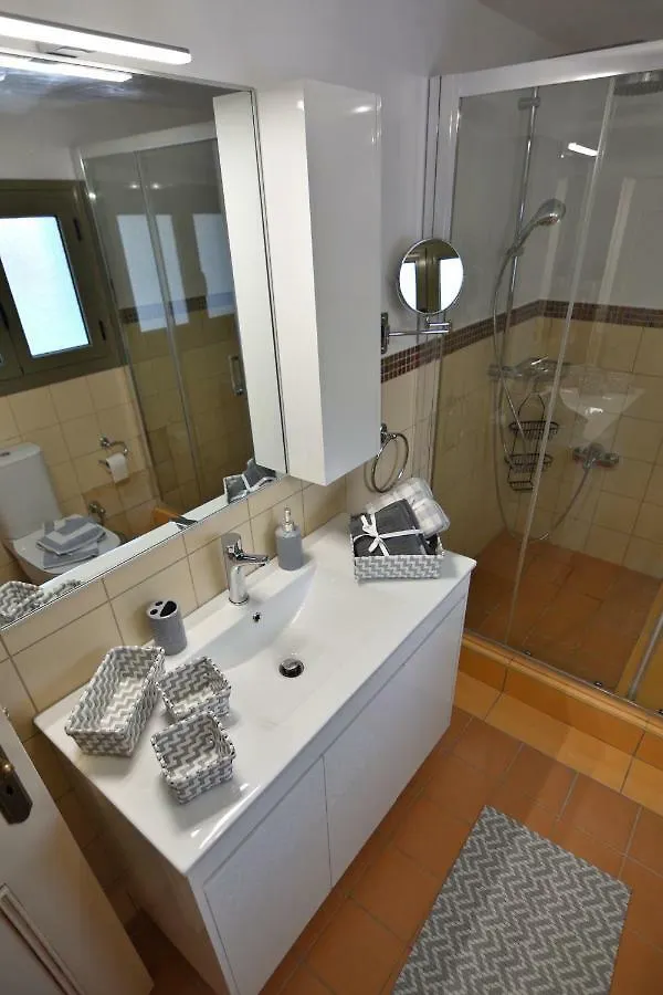 Villa Ela Ferienappartements Metaxáta