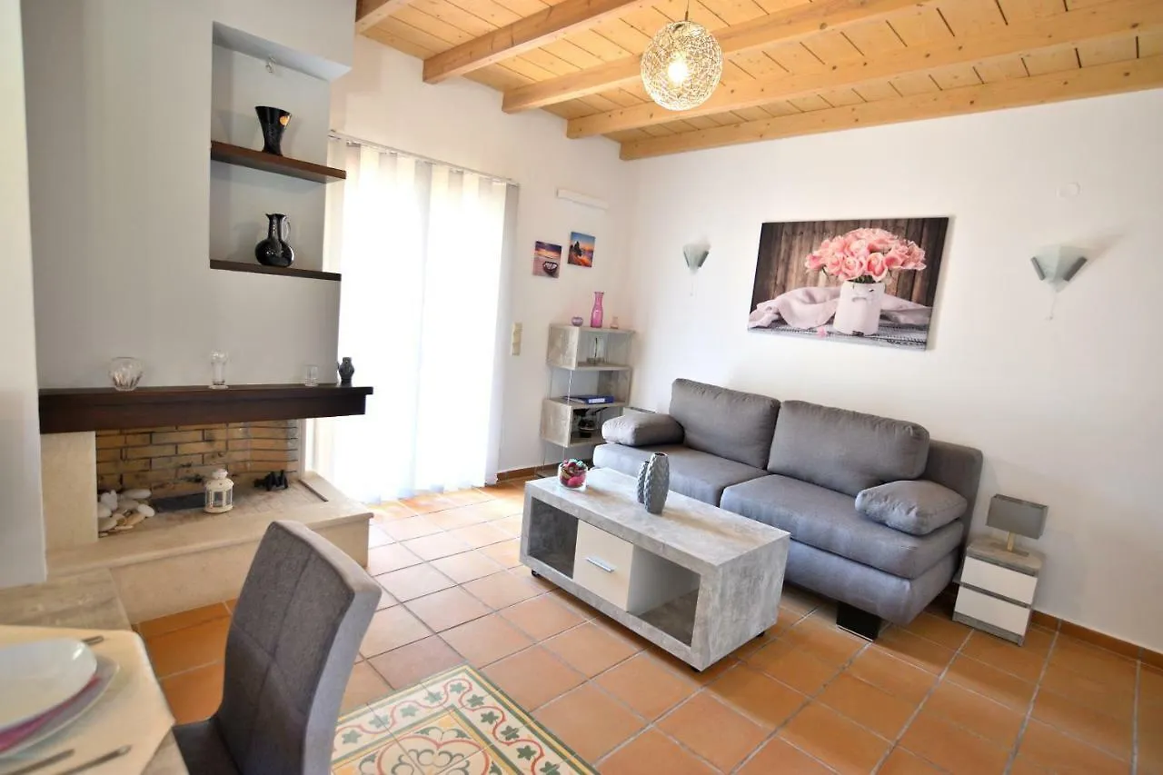 Villa Ela Ferienappartements Metaxáta 0*,