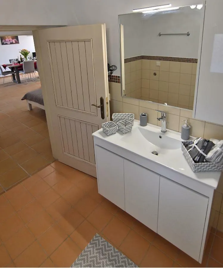 Villa Ela Ferienappartements Metaxáta Apartman